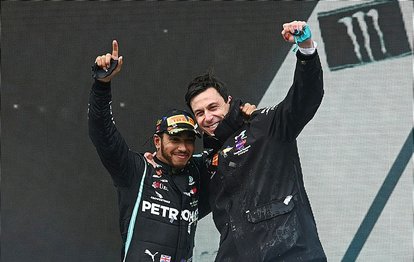 Formula 1’de büyük sürpriz! Lewis Hamilton Mercedes’ten ayrılıyor