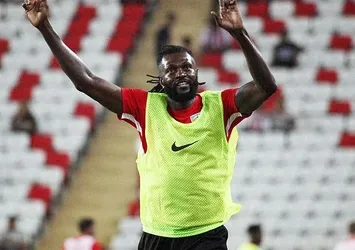 Kayserispor'da Adebayor şoku