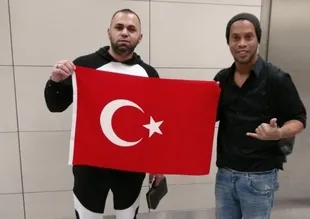 Ronaldinho'dan Beşiktaş açıklaması