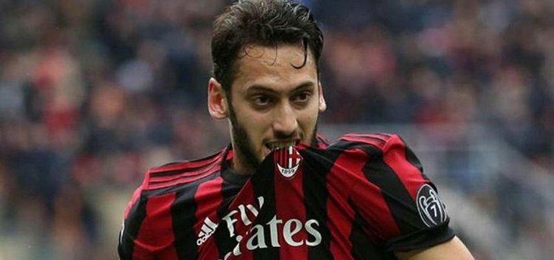 Orta sahaya Hakan Çalhanoğlu