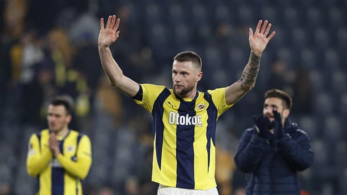 TRANSFER HABERİ | Fenerbahçe'de Milan Skriniar gelişmesi! Gelir gelmez gidiyor mu? TRANSFER HABERİ | Fenerbahçe'de Milan Skriniar gelişmesi! Gelir gelmez gidiyor mu?