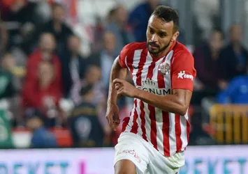 Antalyaspor'dan Charles açıklaması