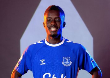 Everton Gueye transferini açıkladı