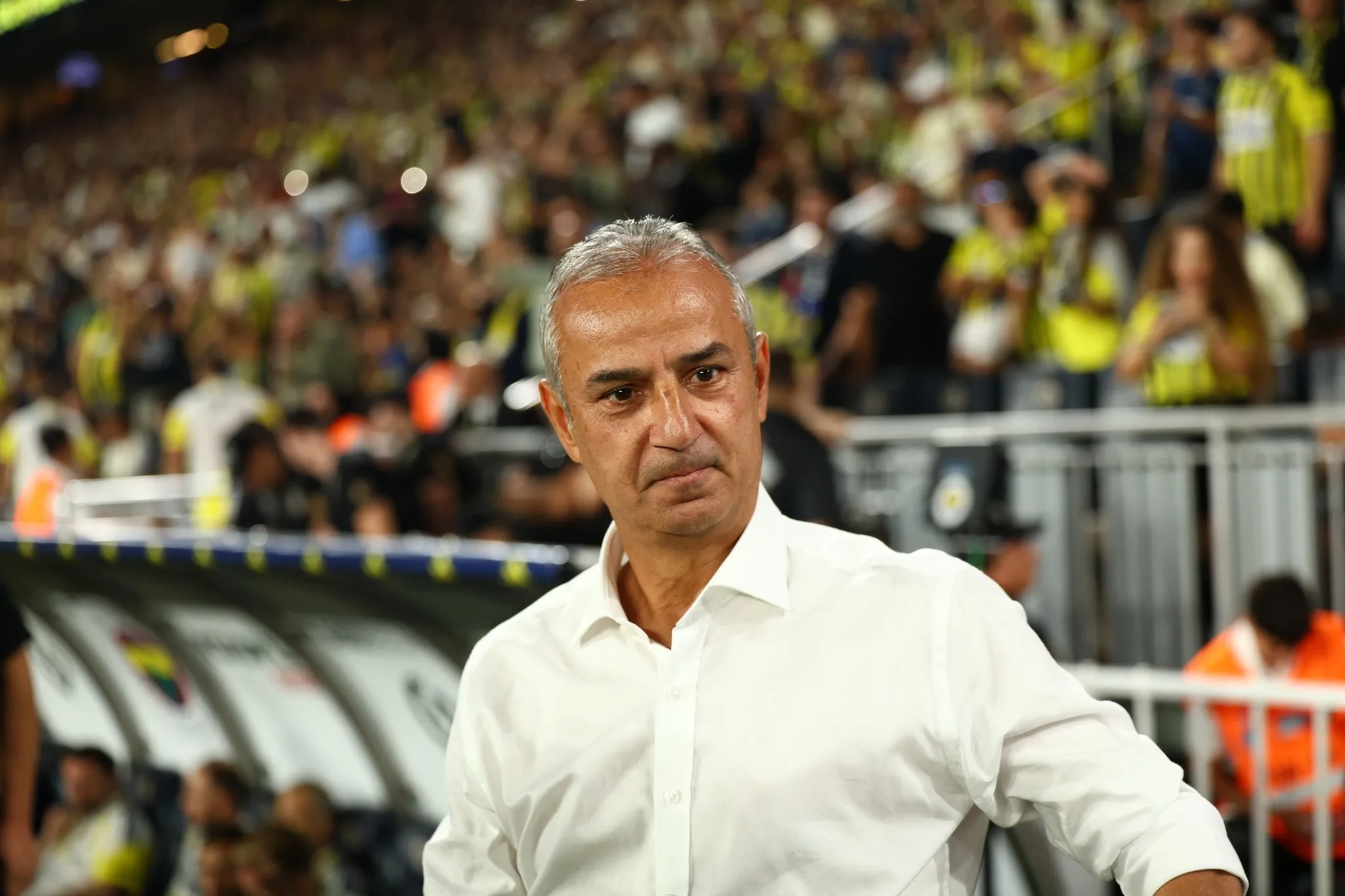 FENERBAHÇE HABERİ: İsmail Kartal'dan dev neşter! Roma maçında kadro değişiyor