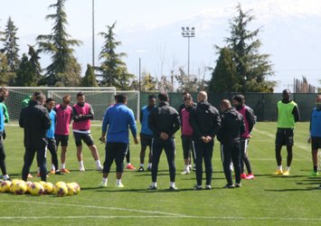 Yukatel Denizlispor 7 eksikle çalıştı