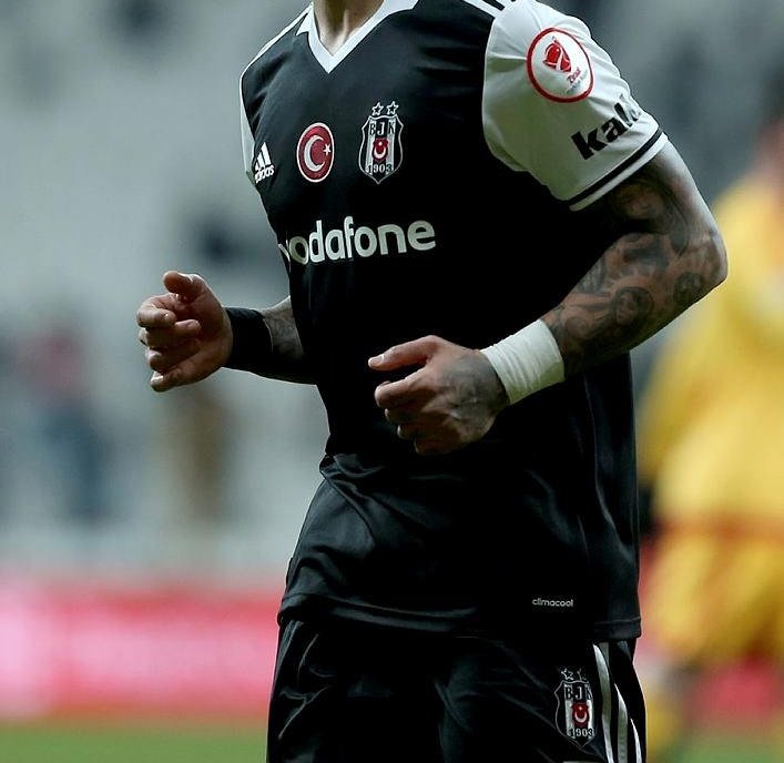 Beşiktaş, Babel veya Gabigol’ü getiriyor