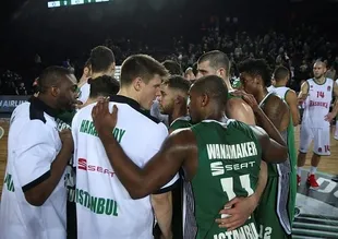 Darüşşafaka İspanyollara acımadı!