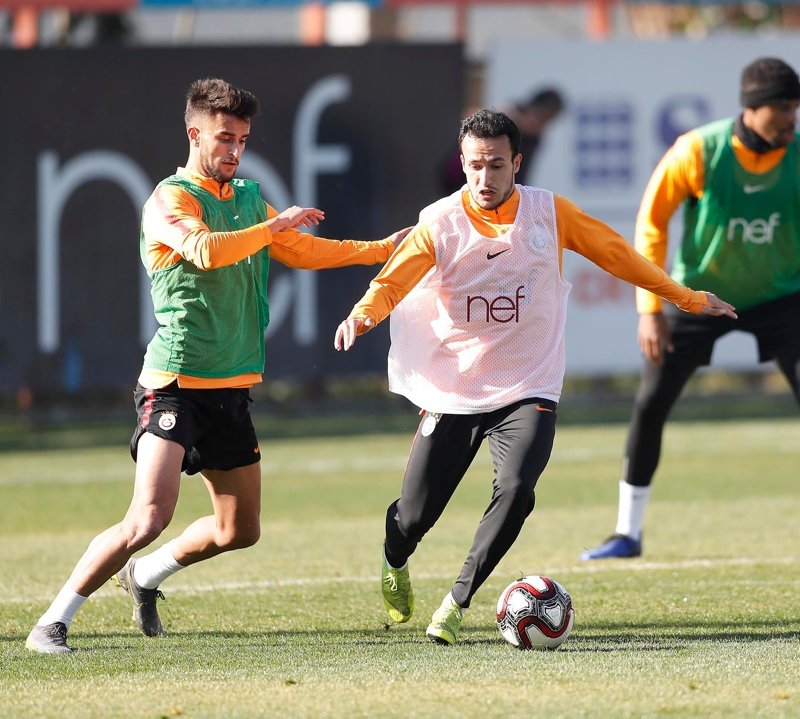 Galatasaray’da dev operasyon!