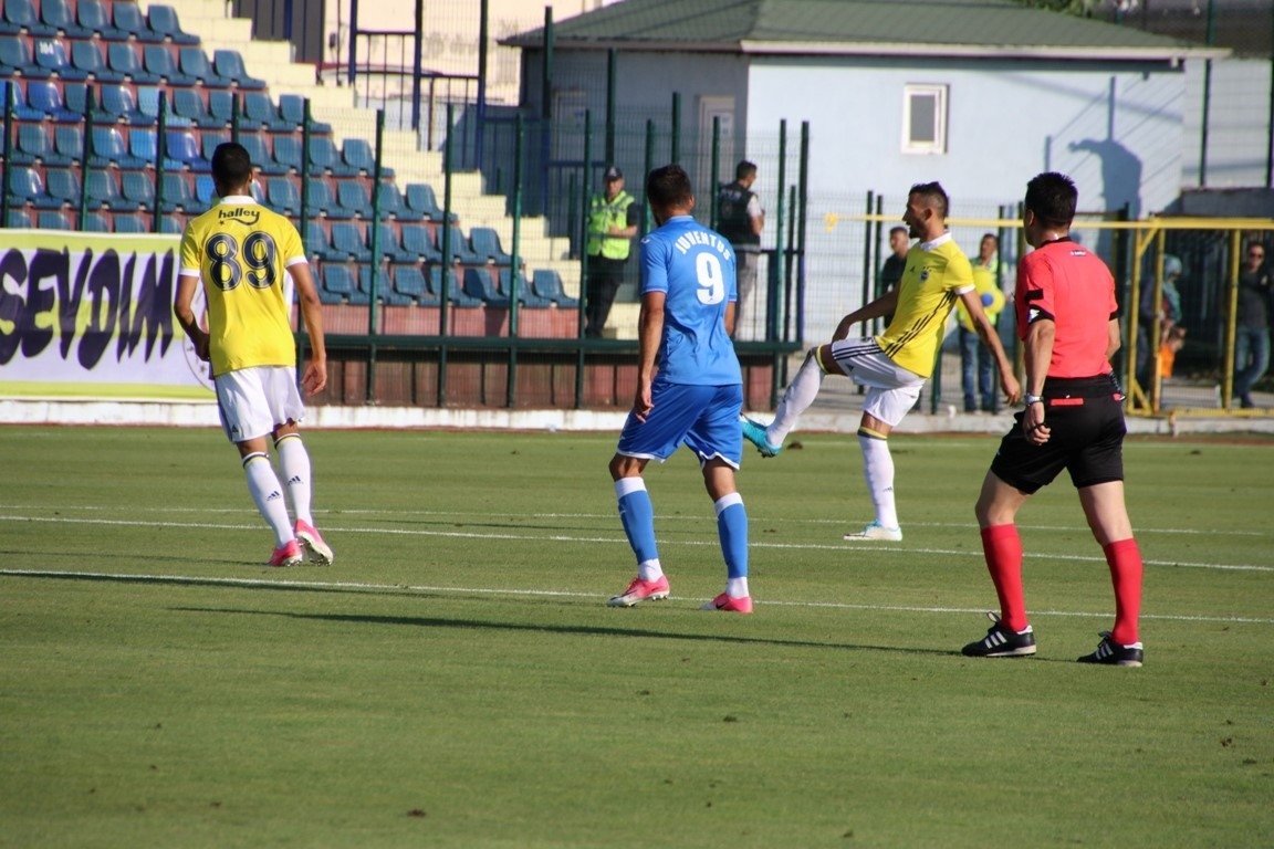 Fenerbahçe, Juventus Bükreş’e mağlup oldu