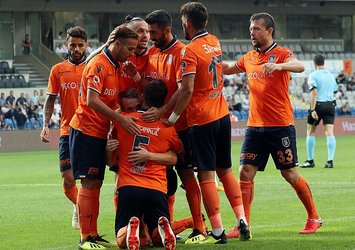 Başakşehir 3 puanı 3 golle aldı