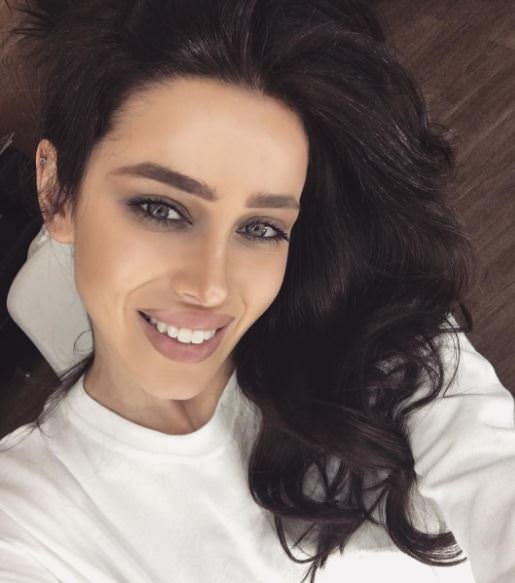 Arda Turan’ın yeni sevgilisi Miranda Shelia