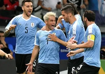 Uruguay Ekvador'u farklı geçti