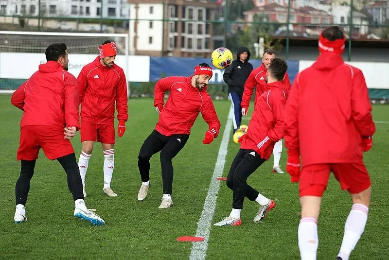 Sivasspor’da neşeli idman - 1