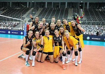 VakıfBank çeyrek finalde!