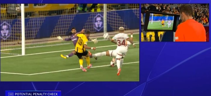 Young Boys - Galatasaray maçında hem penaltı gem kırmızı kart! - 2