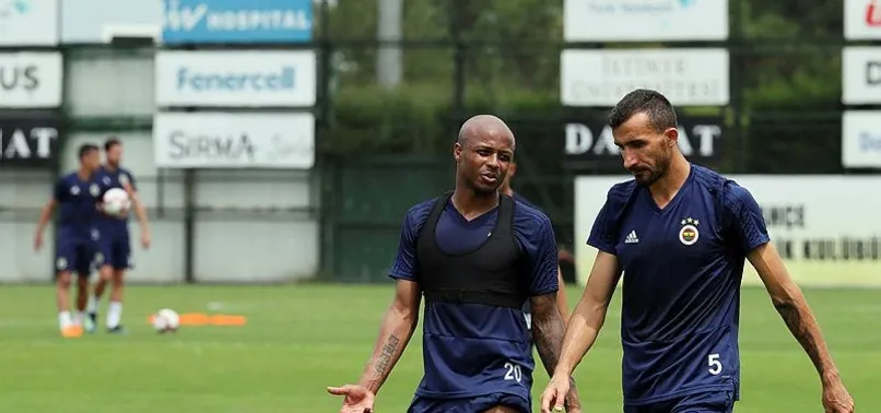 Ersun Yanal'dan Mehmet Topal ve Ayew görev