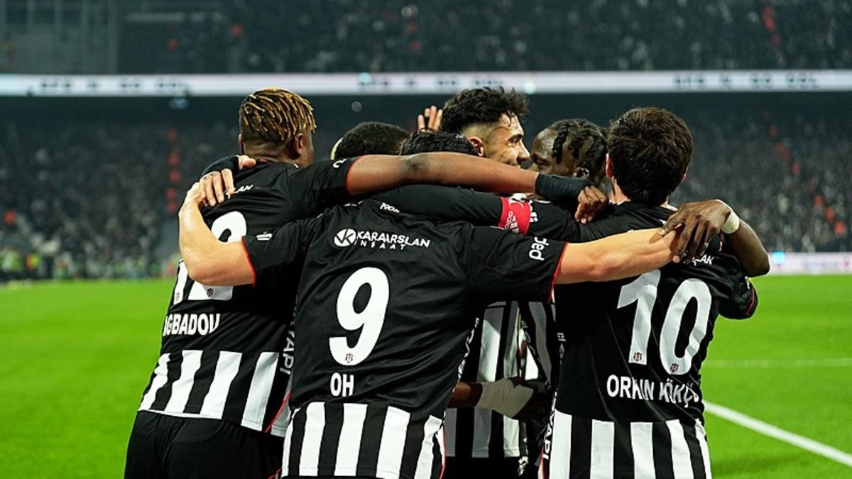 Beşiktaş, Göztepe'ye karşı farka koştu!