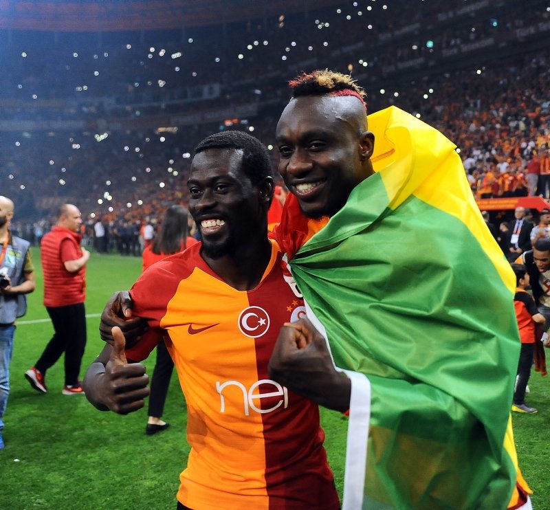 Galatasaray şampiyonluğu böyle kutladı! İşte görüntüler