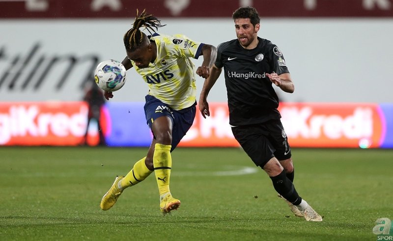 Arda Güler’i gördü gözyaşlarını tutamadı! İşte Ümraniyespor - Fenerbahçe maçından kareler