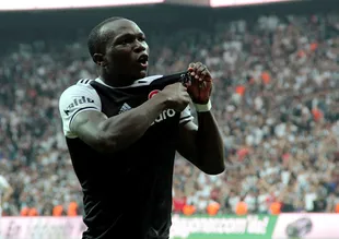 Aboubakar'a üçlü alternatif