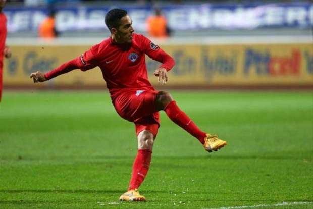 Yıldız futbolcu sezon sonu serbest kalıyor!