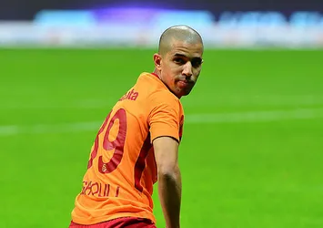 Feghouli kapıdan döndü