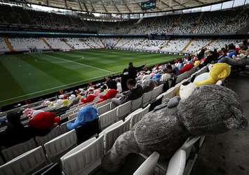 Dolmabahçe'de depremzede çocuklara destek!