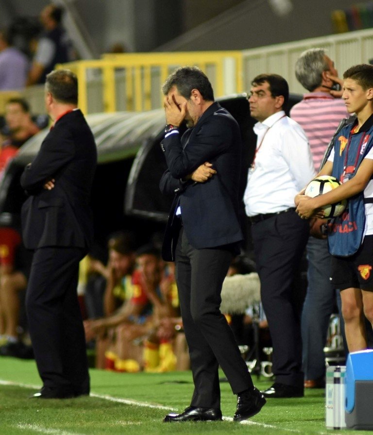 Göztepe - Fenerbahçe maçından kareler