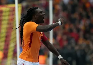 Gomis'ten 'para' haberlerine tepki!
