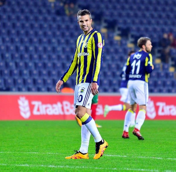 Robin van Persie’den Oğuzhan Özyakup açıklaması