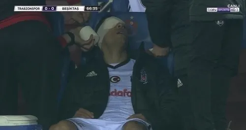 Beşiktaş'ta Adriano şoku - 1