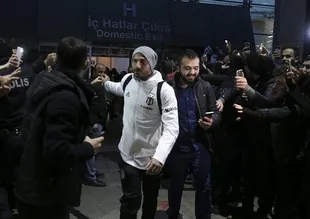 Quaresma imzalıyor