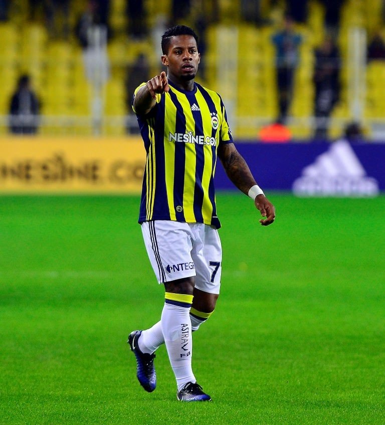 Fenerbahçe-Adanaspor karşılaşmasından kareler