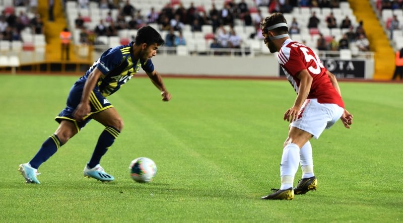 Sivasspor - Fenerbahçe maçından kareler