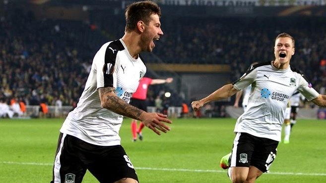 Fenerbahçe’de acil forvet aranıyor