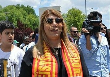 Berna Gözbaşı: Kimseye poz verdirmem