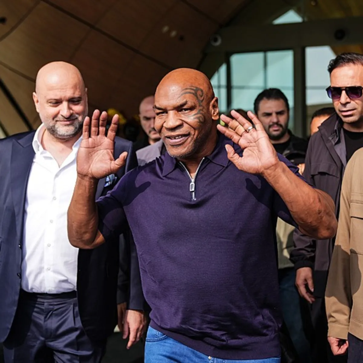 Dünyaca ünlü boksör Mike Tyson'dan Galatasaray - Fenerbahçe derbisi yorumu!