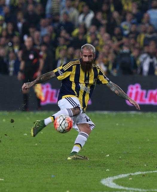Yıldız futbolcu sezon sonu serbest kalıyor!