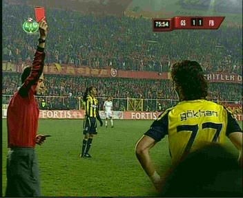 Düdük astıran hakem hataları