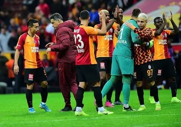 Galatasaray'ın 100'ü hala gülmedi