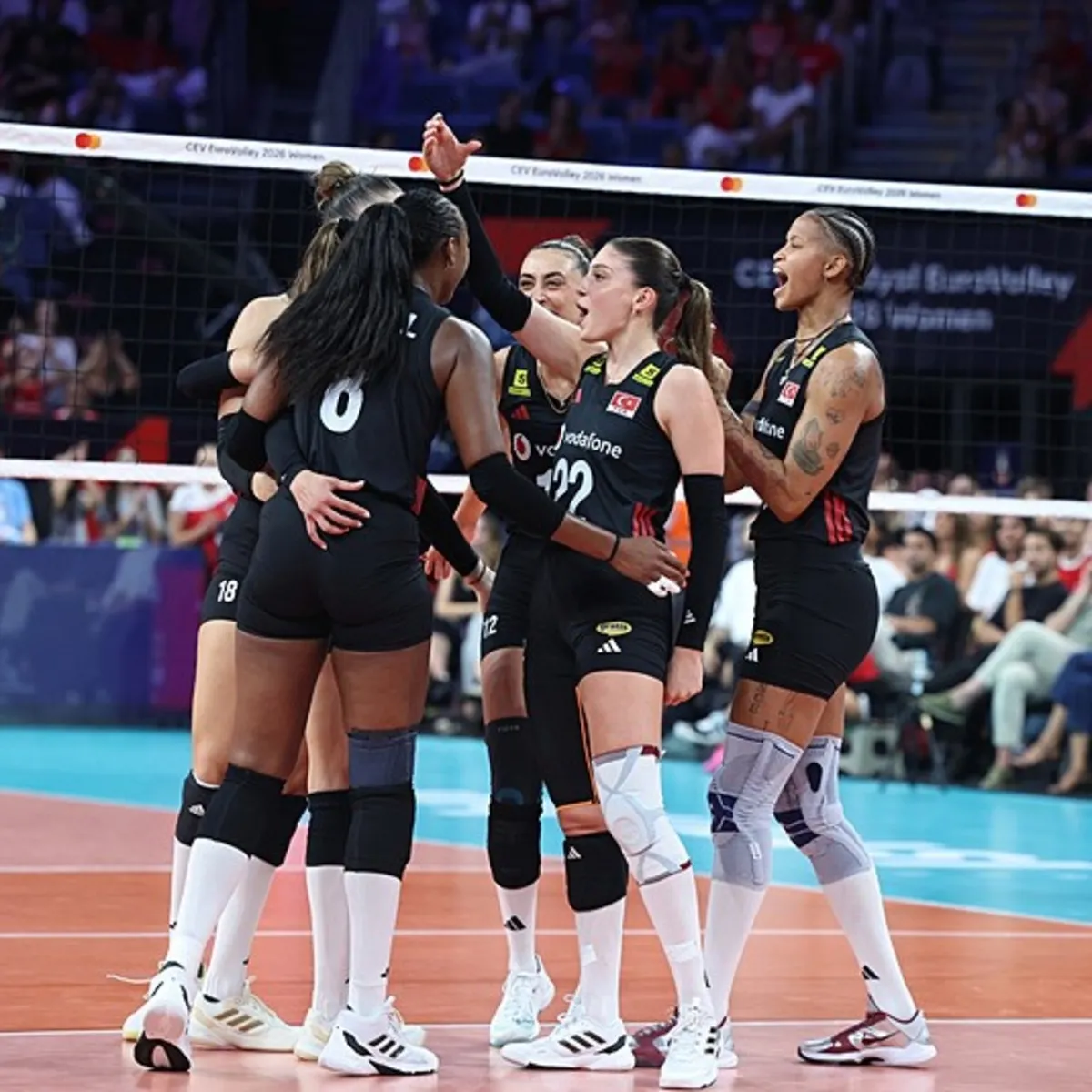 Türkiye-Sırbistan CANLI İZLE | Kadınlar Avrupa Voleybol Şampiyonası yarı final
