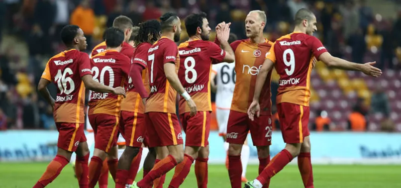 Galatasaray, Beşiktaş'ı yakaladı