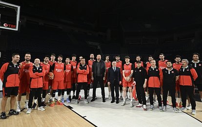Bakan Bak’tan A Milli Erkek Basketbol Takımı’na destek!
