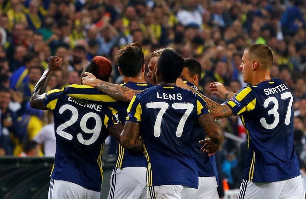 Fenerbahçe - Feyenoord maçından kareler