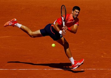 Djokovic Fransa Açık'ta 2. turda