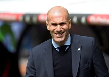 İspanyollar da Zidane'ı yazdı