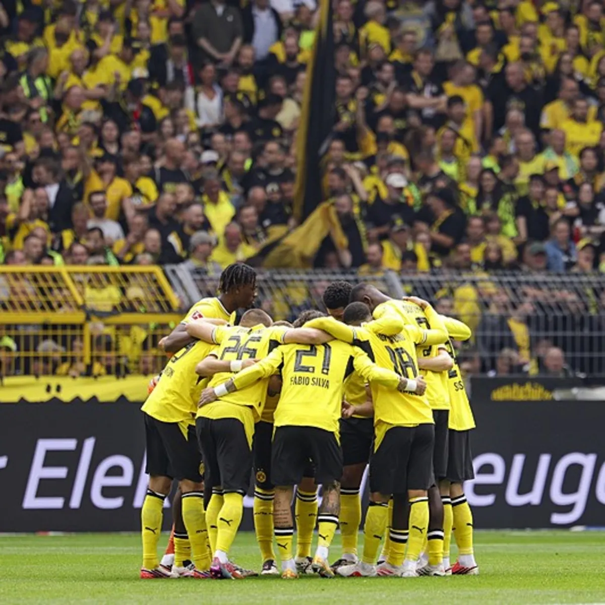 Borussia Dortmund'dan flaş paylaşım: Beşiktaş taraftarları, kusura bakmayın!