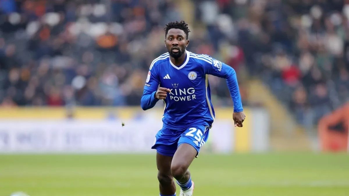 Fenerbahçe'den Wilfred Ndidi bombası! Jose Mourinho'dan transfere onay çıktı! Fenerbahçe'den Wilfred Ndidi bombası! Jose Mourinho'dan transfere onay çıktı!