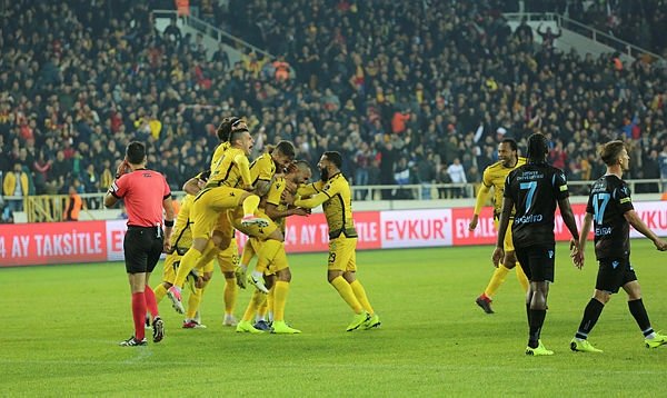 5 0 Lik Yenilgi Hungur Hungur Aglatti Sayfa 1 Trabzonspor 06 Kasim 2020 Cuma
