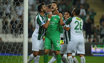 Bursaspor kalecilerden 27.5 milyon TL kazandı